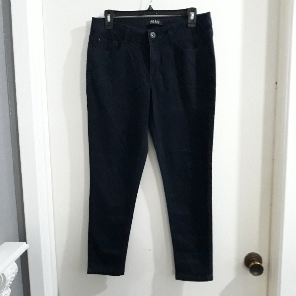 Beau Dawson Dark Denim Capris Jeans